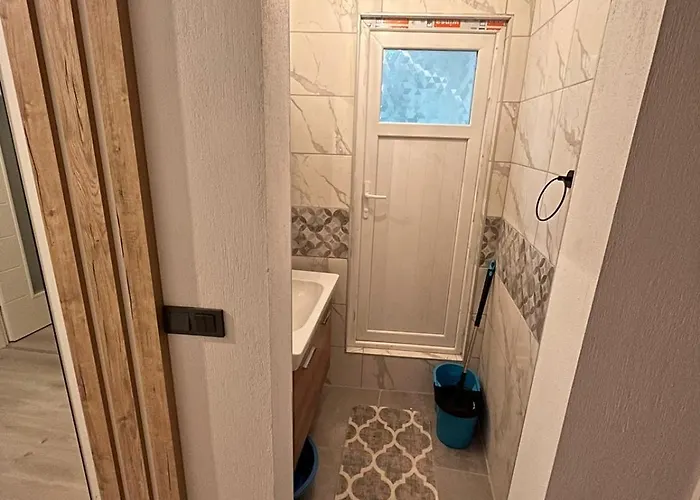 Feriehus Kirevi - Airport